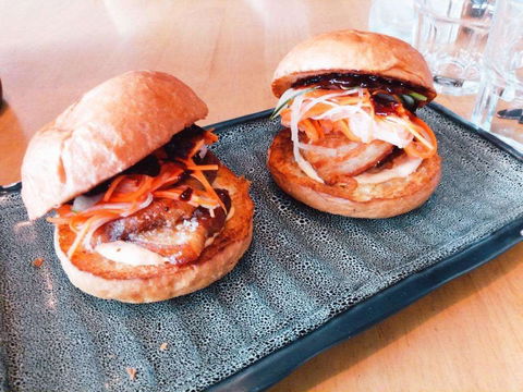 Corbin's Kitchen And Wine Bar - eAccommodation 0