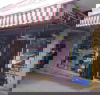 Lee Lee Hotbread Shop - eAccommodation