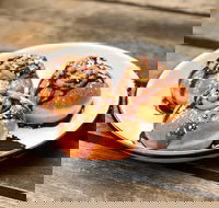 Easeys  Two Wrongs - eAccommodation