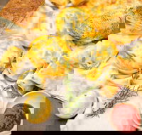 Golden Bakery - Thornlie - eAccommodation