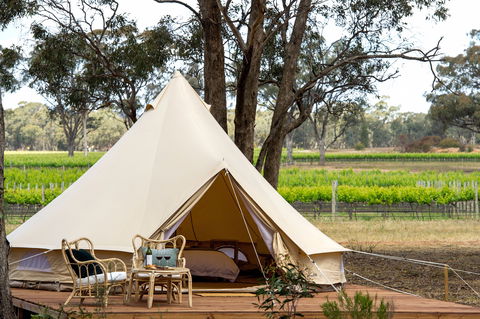 Balgownie Estate Winery, Retreat & Restaurant - eAccommodation 1