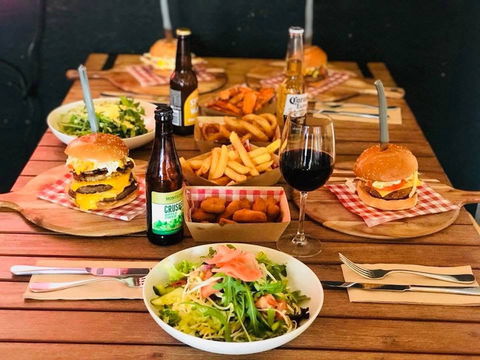 The Heritage Restaurant - eAccommodation 0