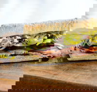 DannyBoys - Strathpine - eAccommodation