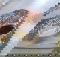 Luv a Coffee - Springwood - eAccommodation