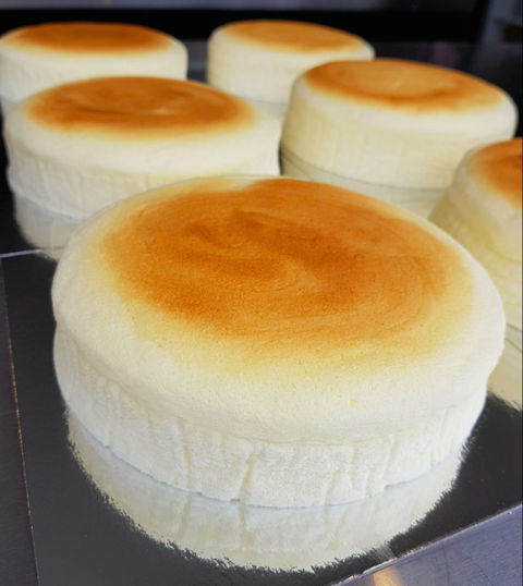 Jiggle Cheesecake - eAccommodation 0