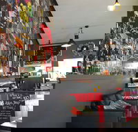 Off the Track Gourmet Caf - eAccommodation