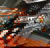 Pizza Capers - Chatswood - Springwood - eAccommodation