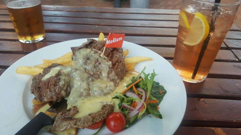 Judd's Pub - eAccommodation 0