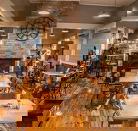 Tracks on Point Cafe - eAccommodation