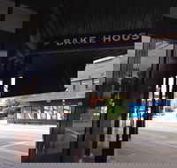 Ionsky's Bake House - eAccommodation