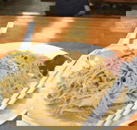 Ya Kwang - eAccommodation