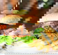 Paddy's Pub and Grill - eAccommodation