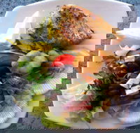 Cotton Tree Seafoods - eAccommodation