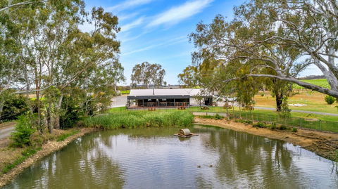 Jaeschkes Hill River Clare Estate - eAccommodation 0