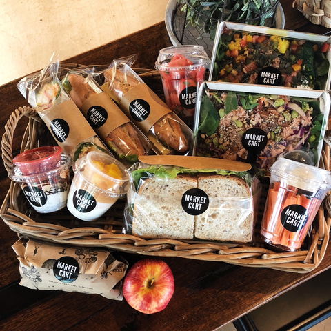 Fresh & Yum Snack Bar & Carvery - eAccommodation 0