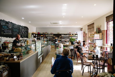Vaughans Café & Deli - eAccommodation 0