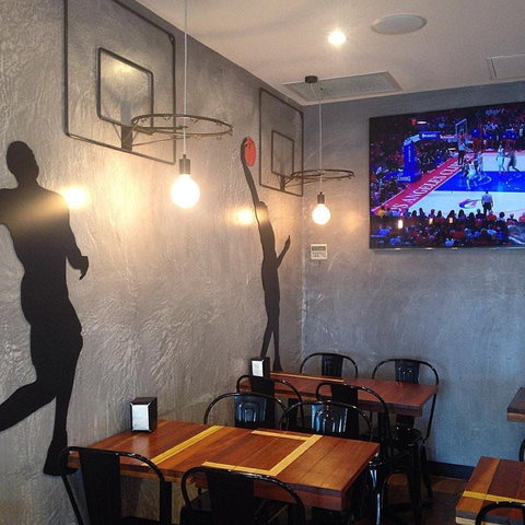 Dribbles Burgers - eAccommodation 0