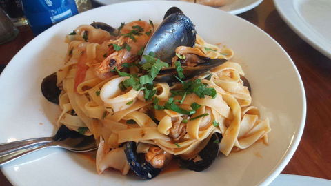 Ferny Creek Kitchen - eAccommodation 0