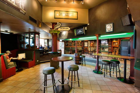 O'Malley's Irish Bar - Mooloolaba - eAccommodation 0