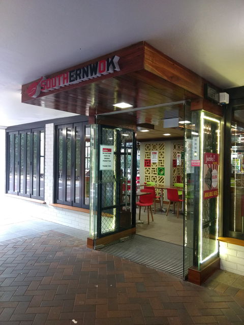 Southern Wok - eAccommodation 0
