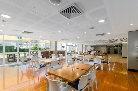 Q Cafe - eAccommodation 0