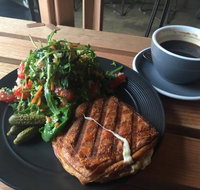 Abbots and Kinney - eAccommodation