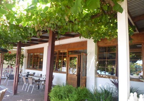 Lyndoch Bakery & Restaurant - eAccommodation 5