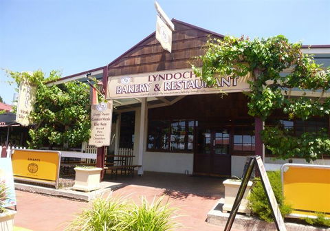 Lyndoch Bakery & Restaurant - eAccommodation 6