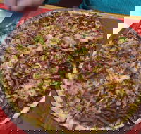 Red Grasshopper Pizza - eAccommodation