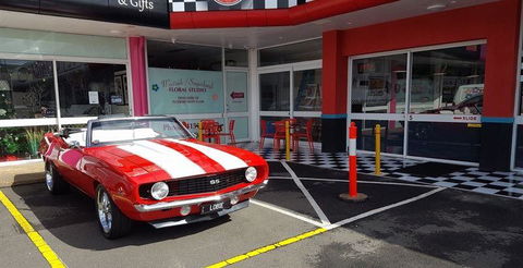 RJ's Rock N Roll Diner - eAccommodation 9