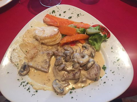 Valentinos Italian Restaurant & Pizzeria - eAccommodation 0