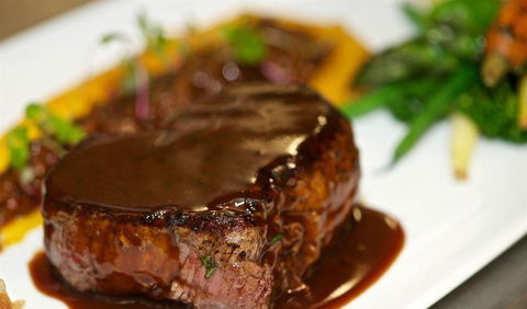 JoneZ On Food - eAccommodation 18