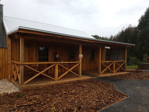 Thistle Hut - eAccommodation 0