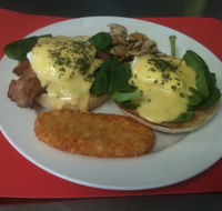 Elaine's on Gordon Cafe