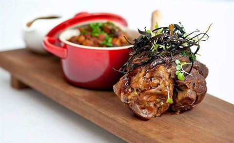 Other Side Of The Moon Restaurant - eAccommodation 13