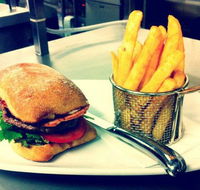 Margaret River Hotel - eAccommodation