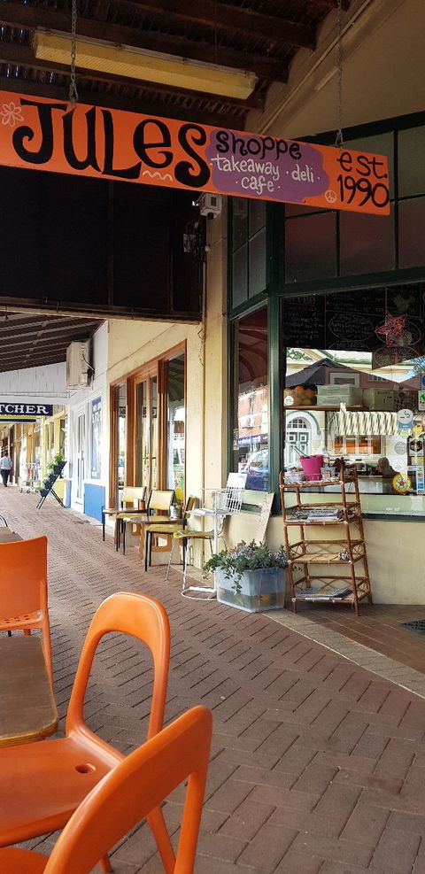 Jules Shoppe - eAccommodation 4