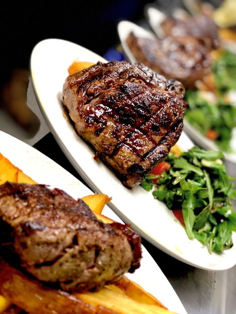 The Avenue Cafe & Restaurant - eAccommodation 1