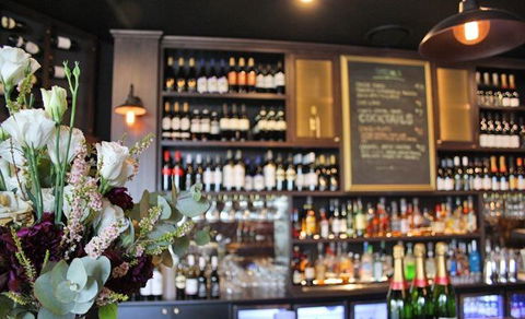 Village Lane Cafe & Wine Bar - eAccommodation 5