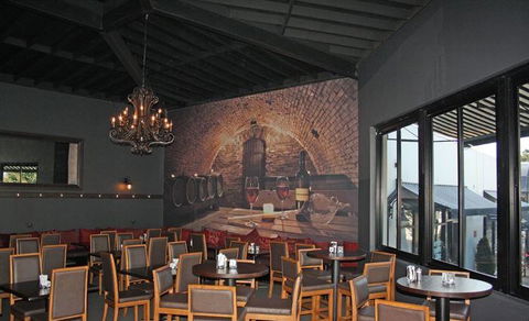 Village Lane Cafe & Wine Bar - eAccommodation 6