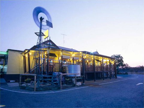 Porters Plainland Hotel - eAccommodation 0