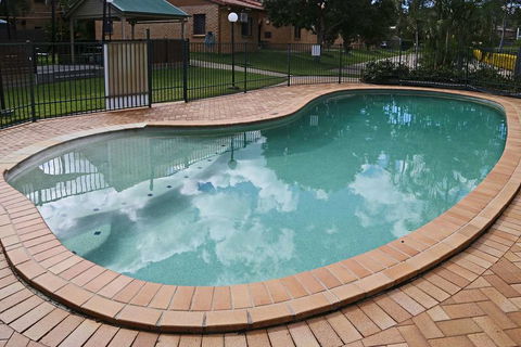 Quality Hotel Robertson Gardens - eAccommodation 8