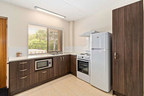 Quality Hotel Robertson Gardens - eAccommodation 15