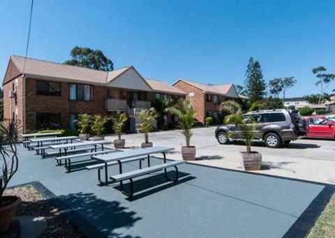 Quality Hotel Robertson Gardens - eAccommodation 16
