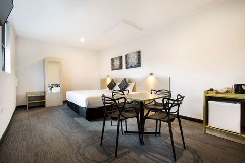 Nightcap At St Albans Hotel - eAccommodation 9