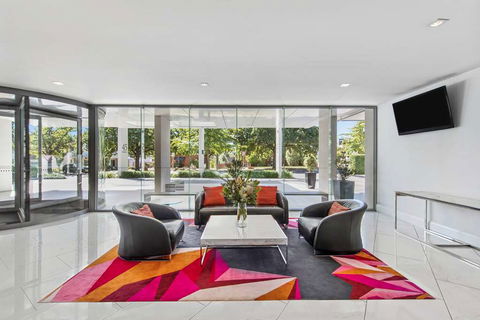 Adina Serviced Apts Canberra Dickson - eAccommodation 3