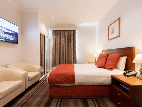 Mercure Canberra Hotel - eAccommodation 4