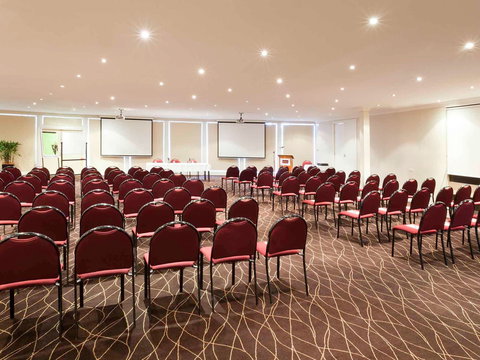 Mercure Canberra Hotel - eAccommodation 7
