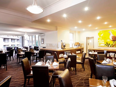 Mercure Canberra Hotel - eAccommodation 11