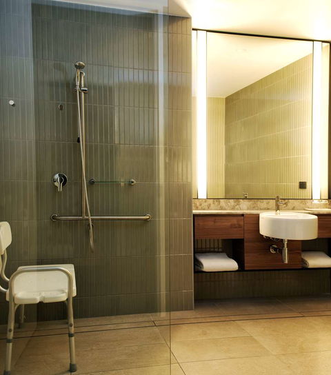 A By Adina Canberra - eAccommodation 9